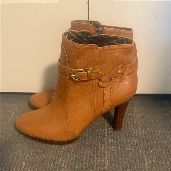 Banana Republic Caramel Leather Ankle Booties - Picture 2 of 4